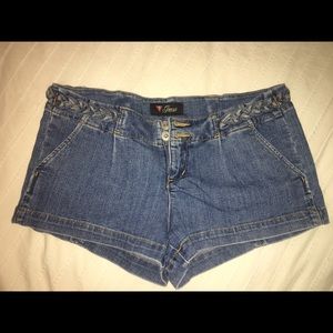 Guess jean shorts!